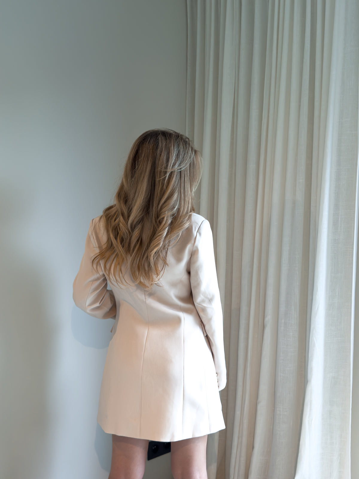 The Elize Blazerdress - Soft Beige