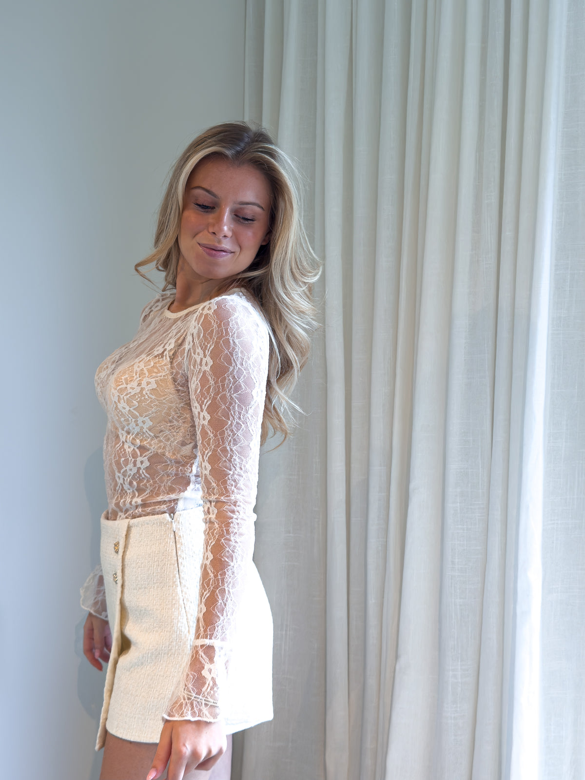 The Clémence Lace Top – Ivory Whisper
