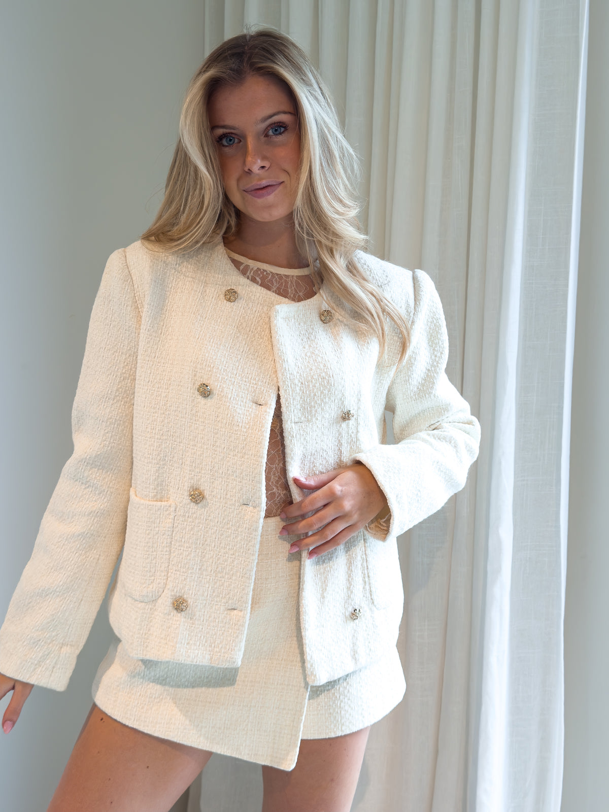 The Clémence Lace Top – Ivory Whisper