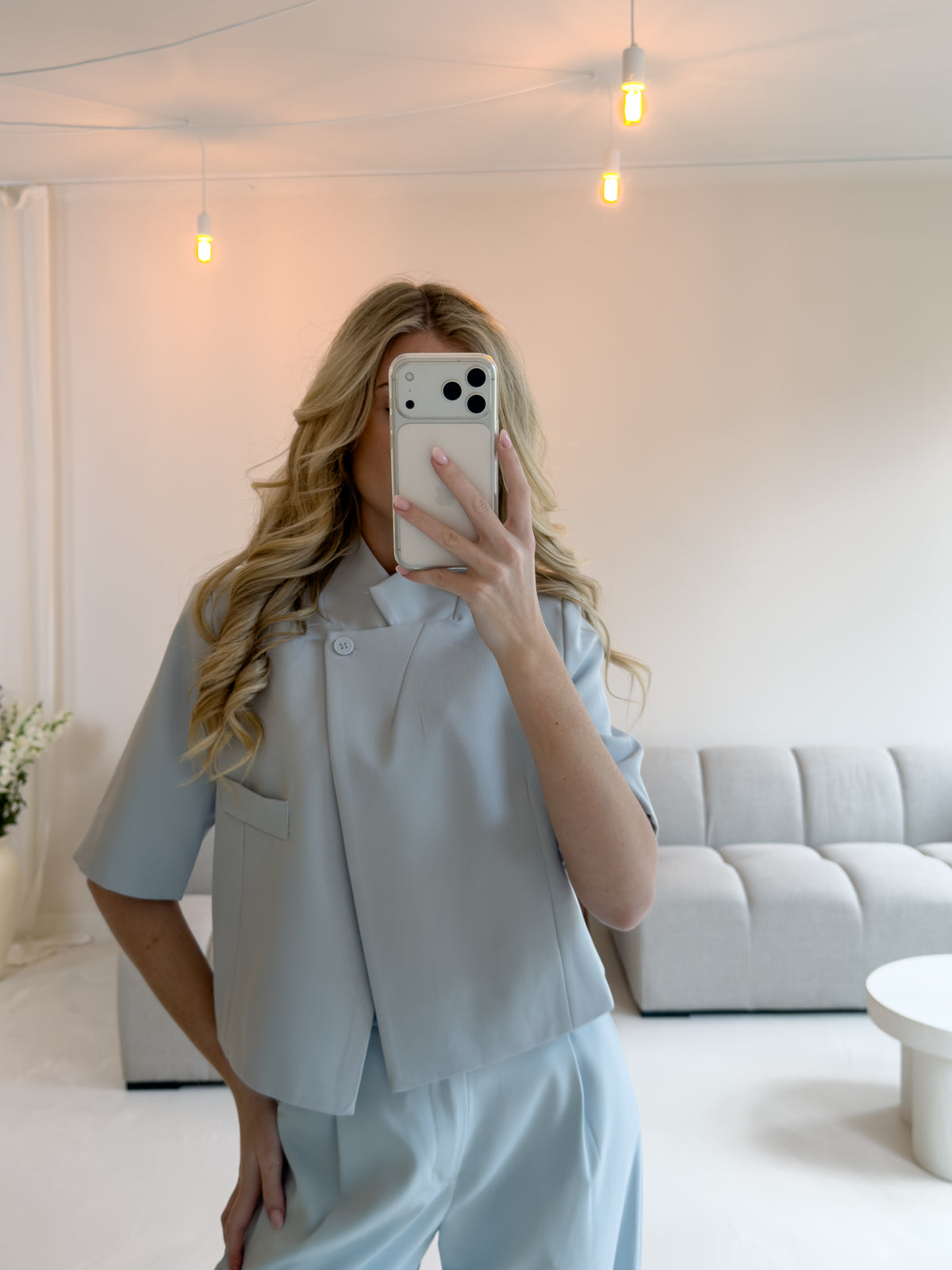 LIGHT BLUE CROPPED PARIS BLAZER