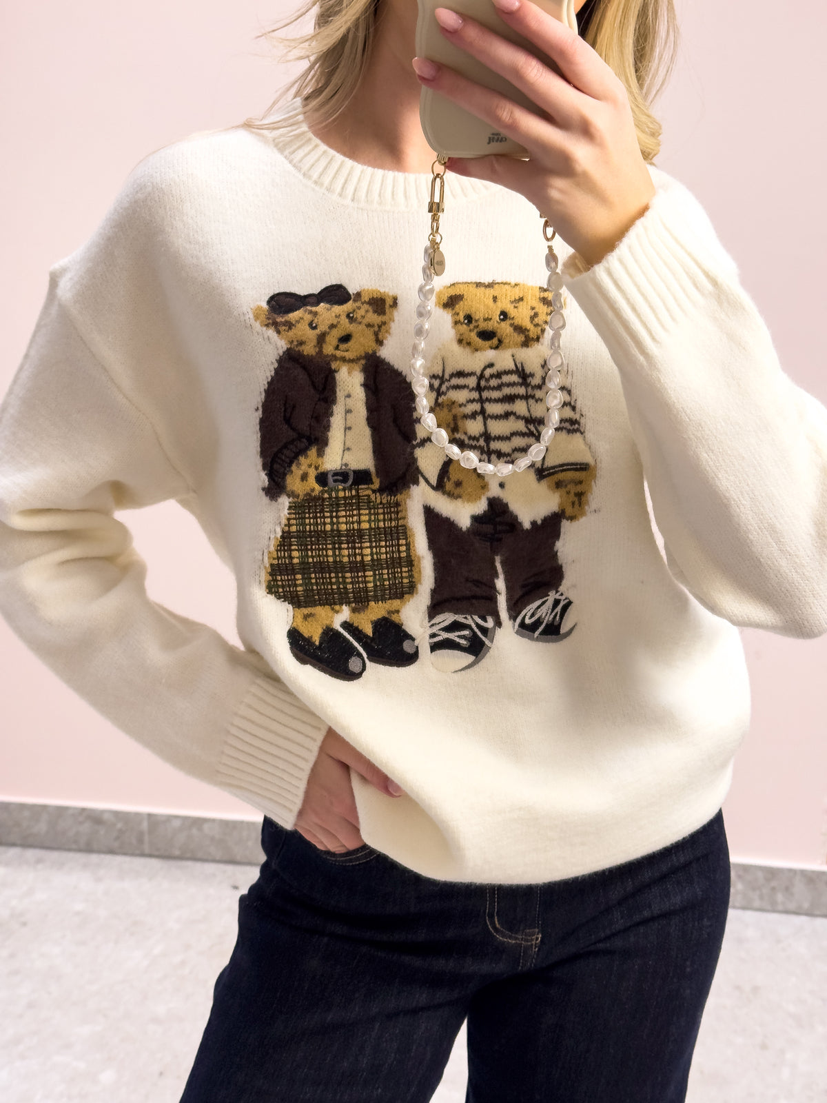 The Amour Bear Sweater - Vanilla Dream