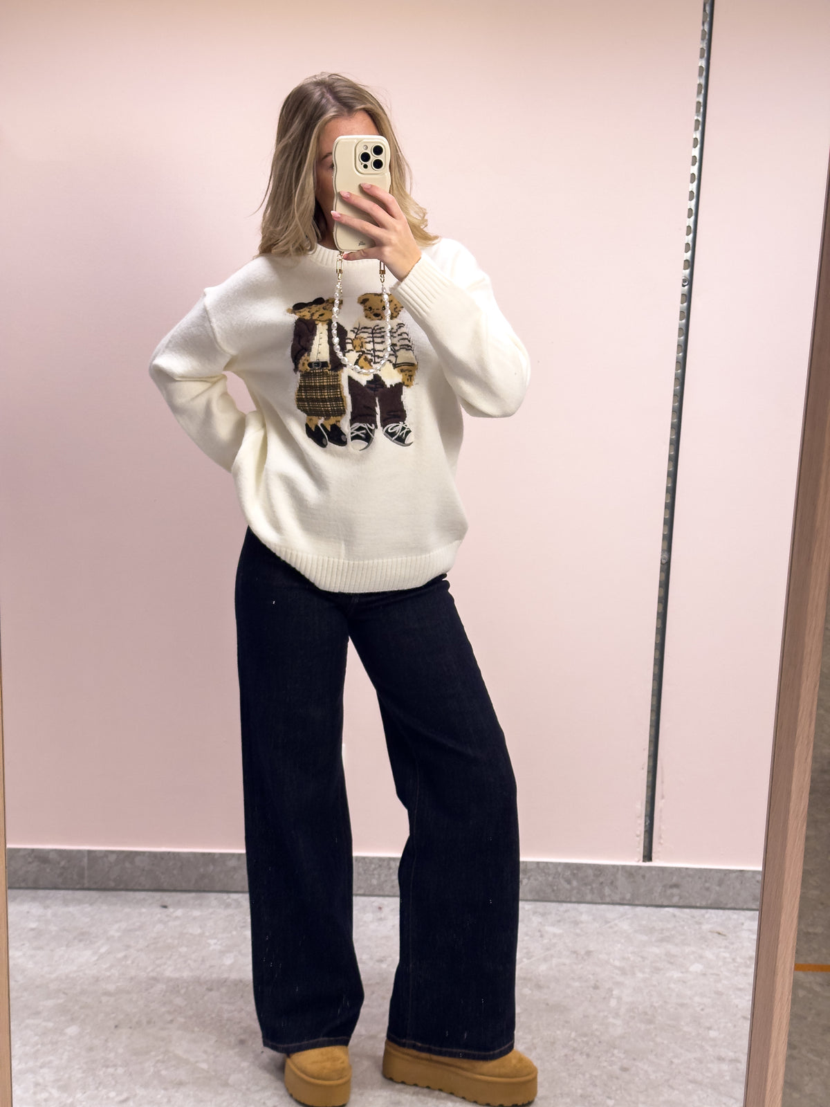 The Amour Bear Sweater - Vanilla Dream