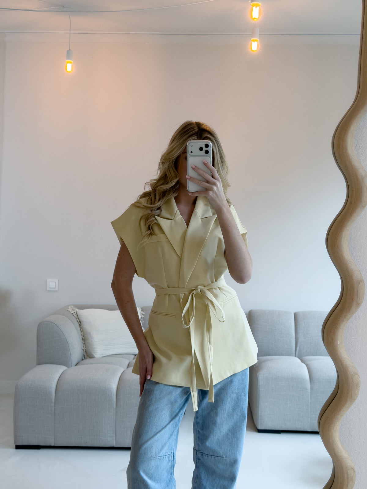 BUTTER YELLOW SHORT SLEEVE BLAZER