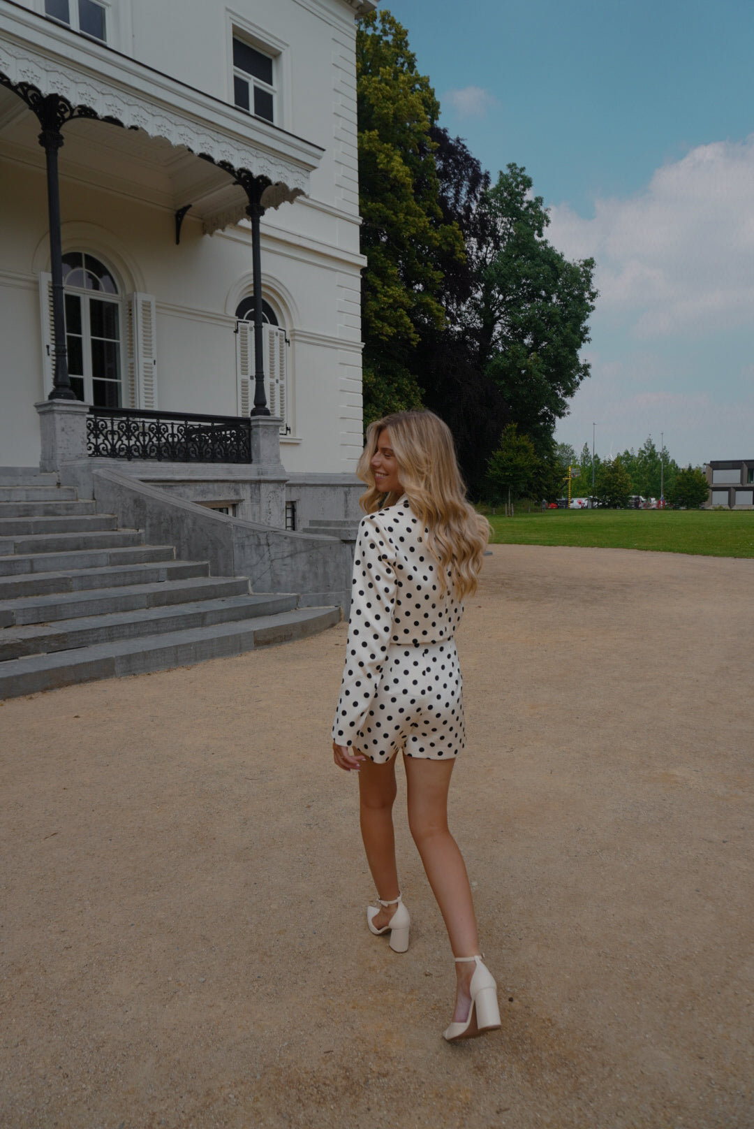 IVORY MONROE SHORTS