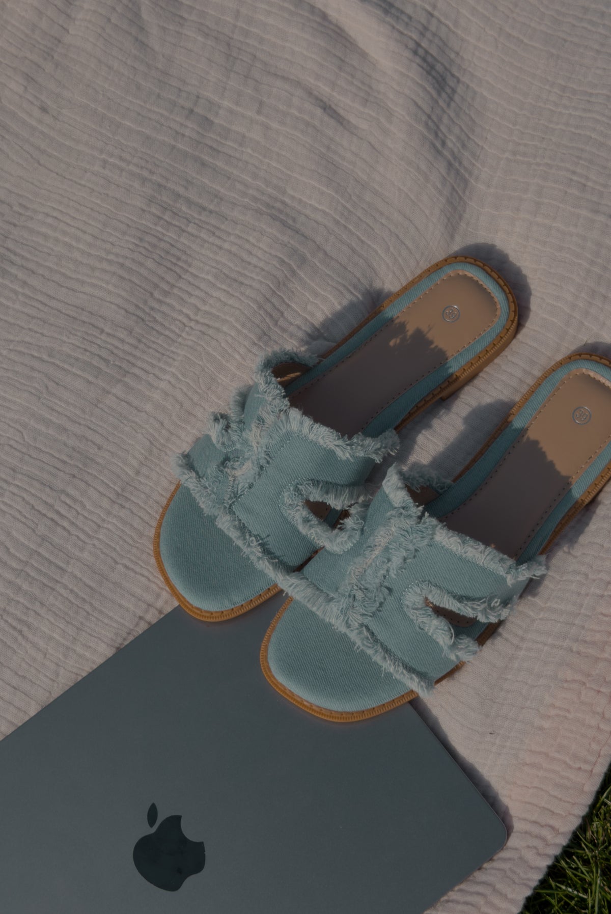 SEAFOAM SLIPPERS